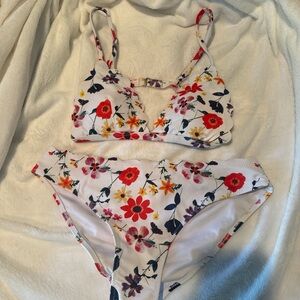 Cupshe White Floral Bikini Set